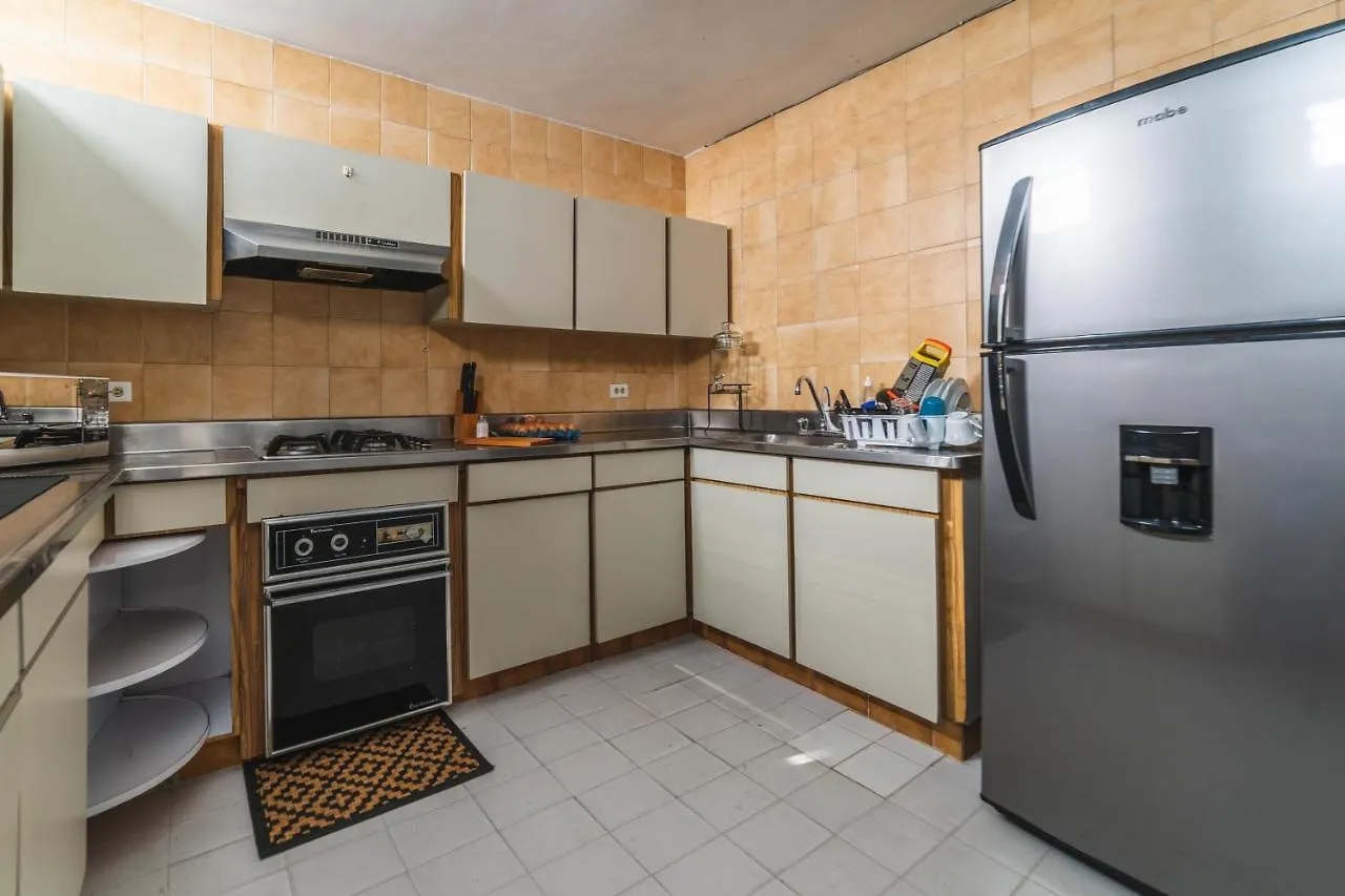 فندق مبيت وإفطار مبيت وإفطار ميديلين Conomad House